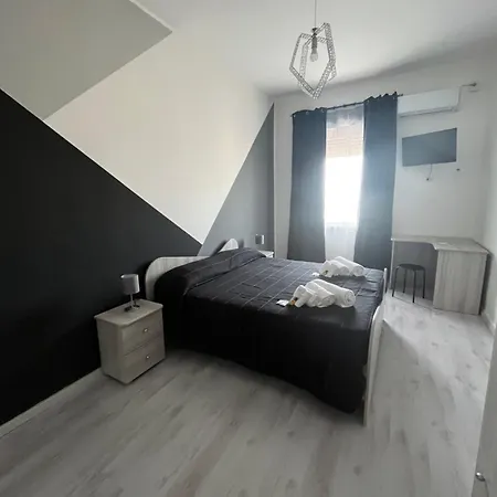 Apartament Tommy House *