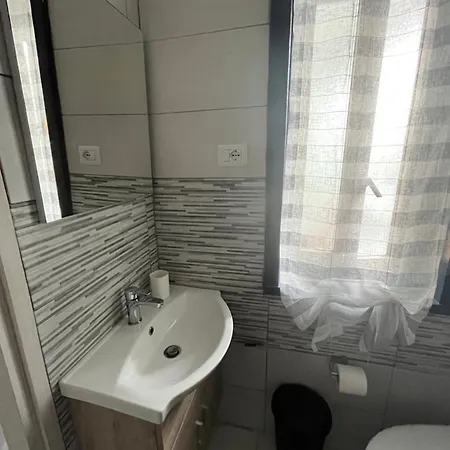 Tommy House Apartament Katania